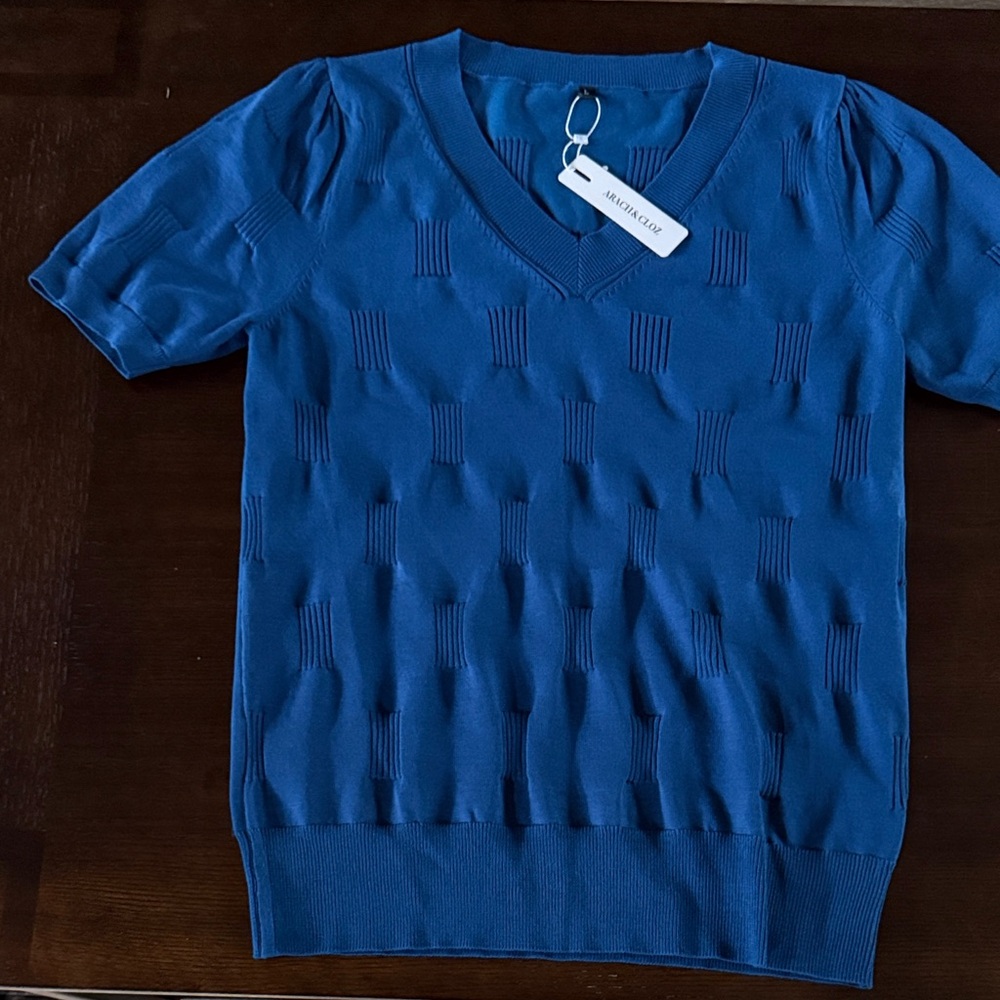 Blue V-Neck Short Sleeve Sweater
